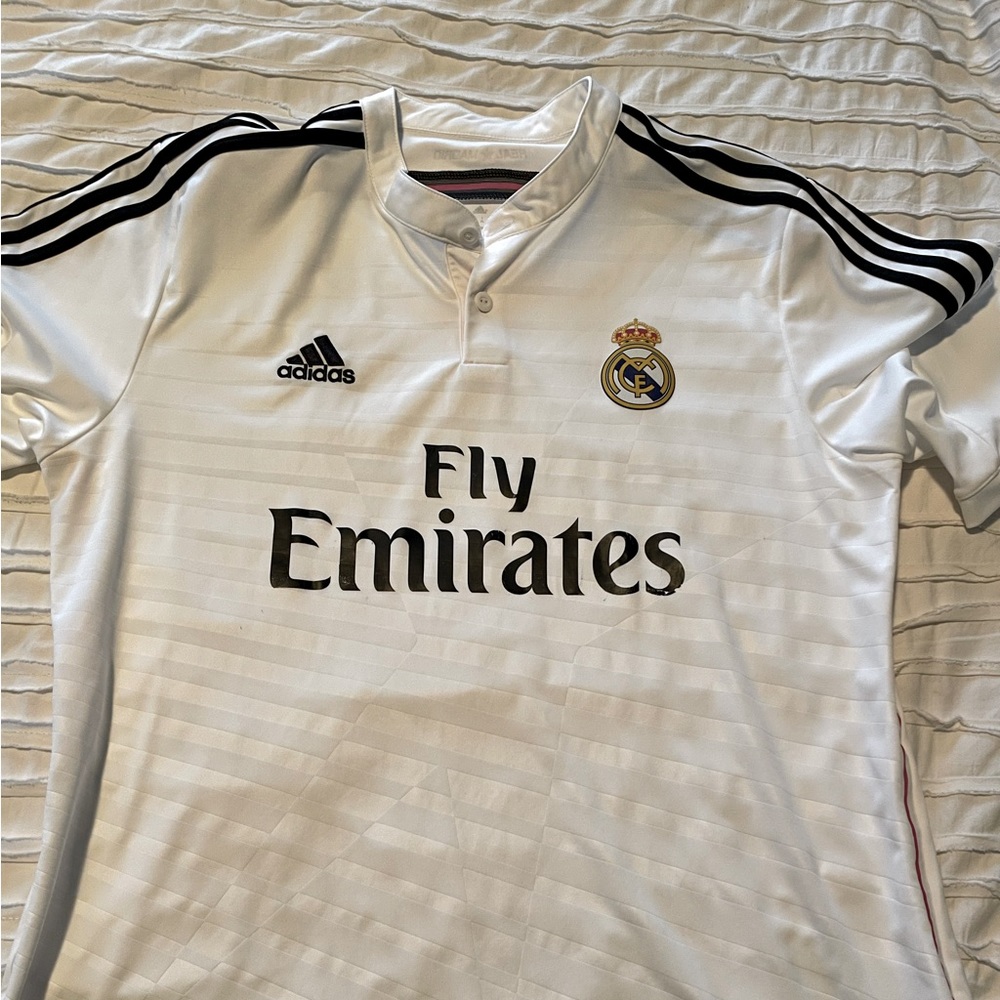 Real Madrid jersey size XL